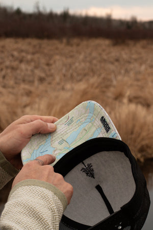 TRADDLE MAP BRIM TRUCKER
